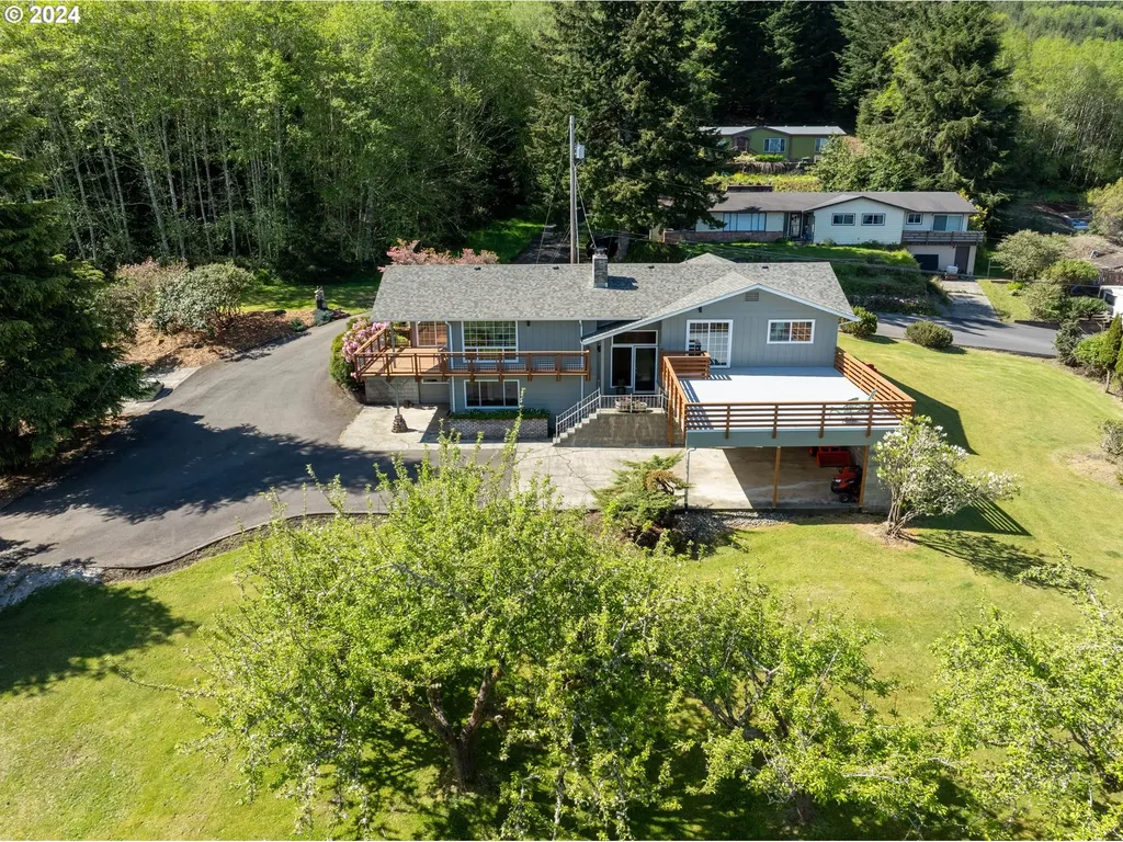 3144 Maple Drive Reedsport OR 97467