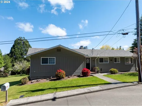 3144 Maple Drive Reedsport OR 97467