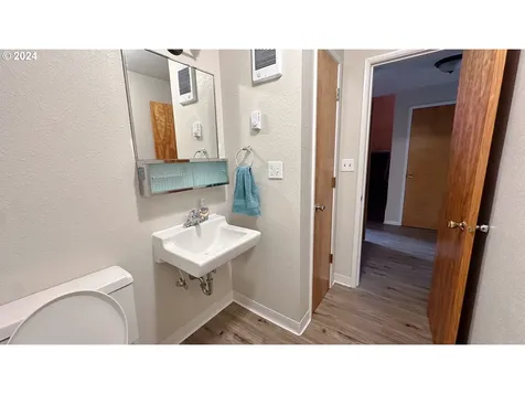 3144 Maple Drive Reedsport OR 97467