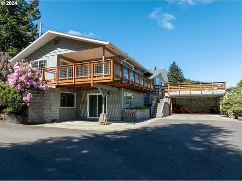 3144 Maple Drive Reedsport OR 97467