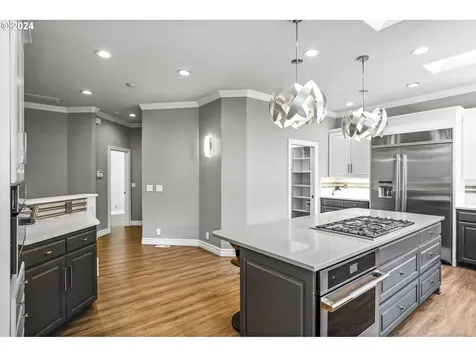 725 Palisades Drive SE Salem OR 97302