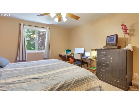23270 Ne Village Court Wood Village OR 97060