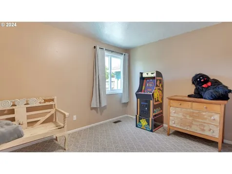 23270 Ne Village Court Wood Village OR 97060