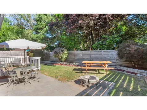 23270 Ne Village Court Wood Village OR 97060