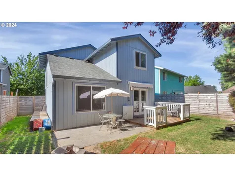 23270 Ne Village Court Wood Village OR 97060