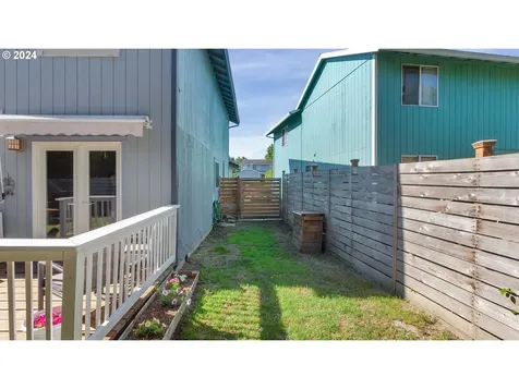 23270 Ne Village Court Wood Village OR 97060