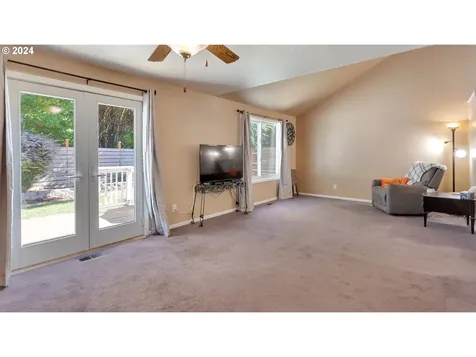 23270 Ne Village Court Wood Village OR 97060