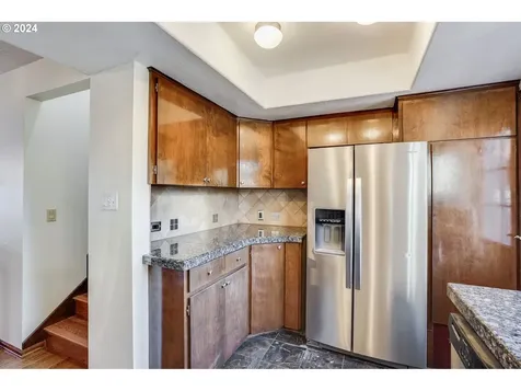 4465 SW 91st Avenue Portland OR 97225