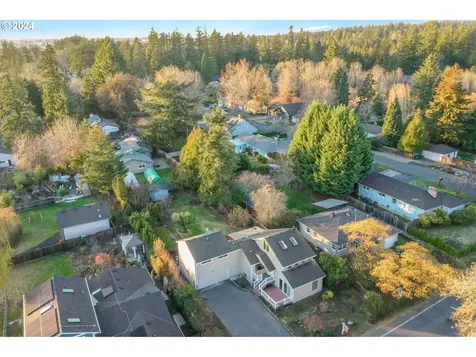 4465 SW 91st Avenue Portland OR 97225