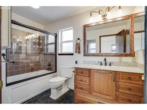 4465 SW 91st Avenue Portland OR 97225