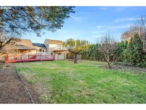 4465 SW 91st Avenue Portland OR 97225