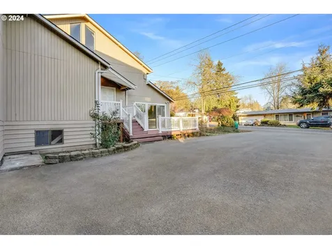 4465 SW 91st Avenue Portland OR 97225
