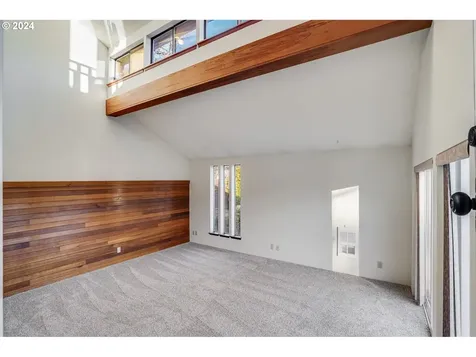 4465 SW 91st Avenue Portland OR 97225