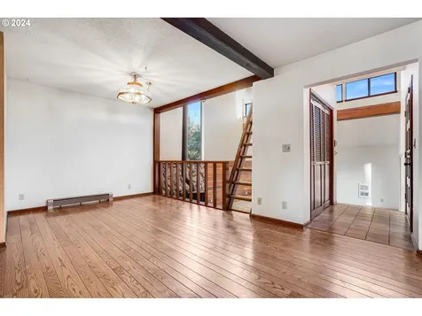 4465 SW 91st Avenue Portland OR 97225