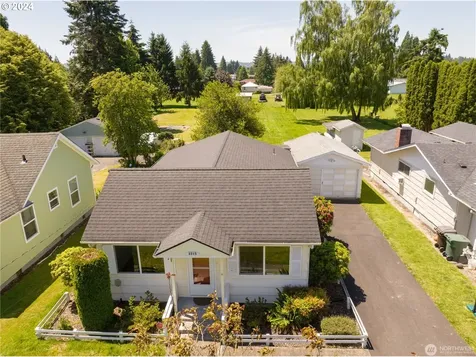3315 Pine Street Longview WA 98632