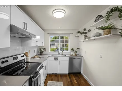 3427 N Halleck Street Portland OR 97217