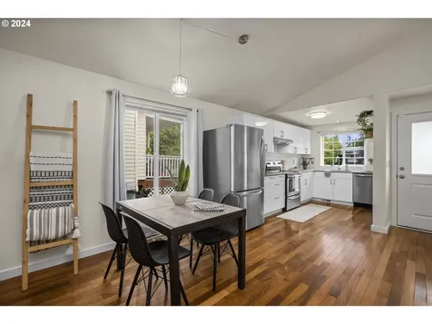 3427 N Halleck Street Portland OR 97217