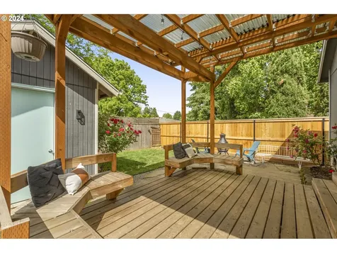 3427 N Halleck Street Portland OR 97217