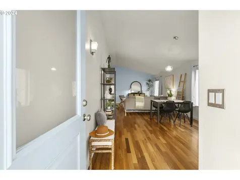 3427 N Halleck Street Portland OR 97217
