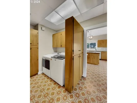 1209 Alder Avenue Coos Bay OR 97420