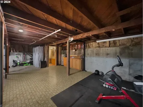 1209 Alder Avenue Coos Bay OR 97420