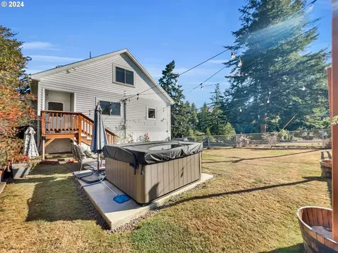 1209 Alder Avenue Coos Bay OR 97420