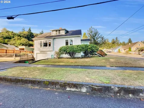 1209 Alder Avenue Coos Bay OR 97420