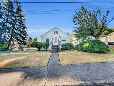 1209 Alder Avenue Coos Bay OR 97420