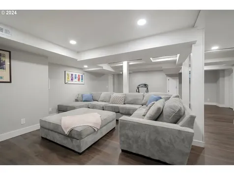 1812 Nw 38th Avenue Camas WA 98607
