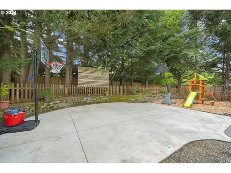 1812 Nw 38th Avenue Camas WA 98607