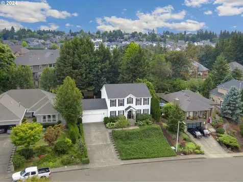 1812 Nw 38th Avenue Camas WA 98607