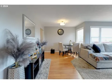401 W 20th Street The Dalles OR 97058