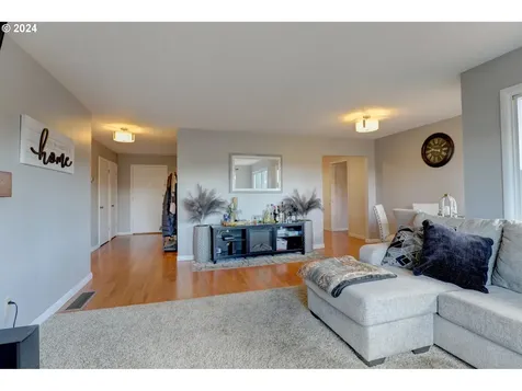 401 W 20th Street The Dalles OR 97058