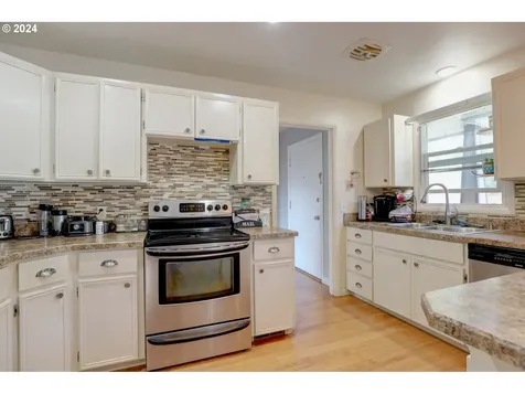 401 W 20th Street The Dalles OR 97058