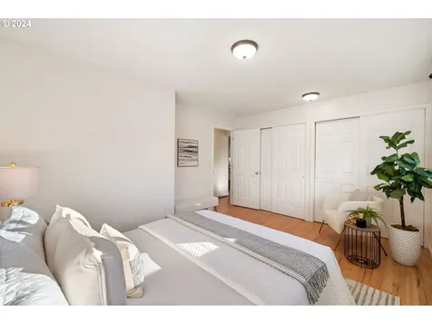 1328 SE 120th Avenue Portland OR 97216