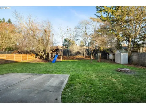 1328 SE 120th Avenue Portland OR 97216