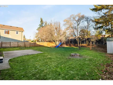 1328 SE 120th Avenue Portland OR 97216