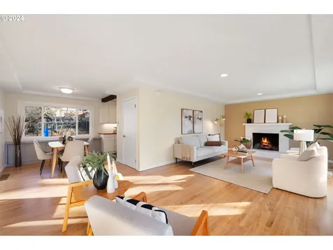 1328 SE 120th Avenue Portland OR 97216