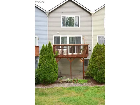 21420 NE Willow Glen Road Fairview OR 97024