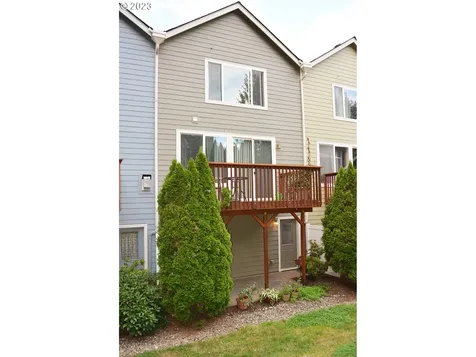 21420 NE Willow Glen Road Fairview OR 97024