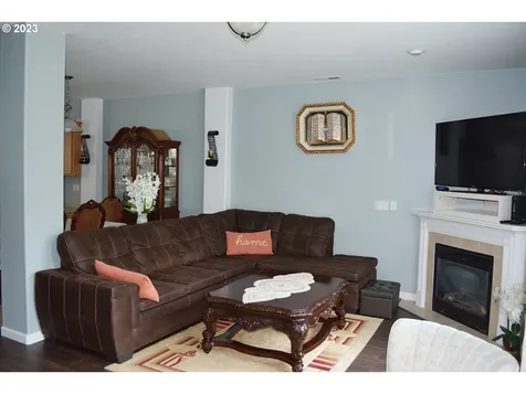 21420 NE Willow Glen Road Fairview OR 97024
