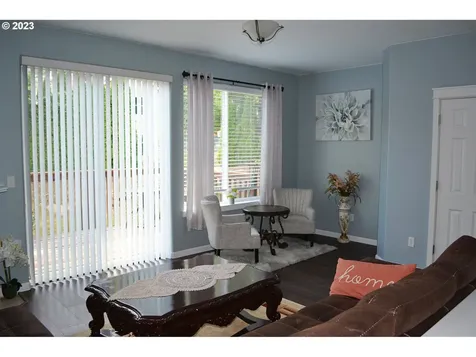 21420 NE Willow Glen Road Fairview OR 97024