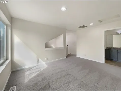 4612 NW Gannet Terrace Portland OR 97229
