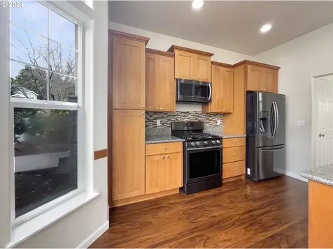 4612 NW Gannet Terrace Portland OR 97229