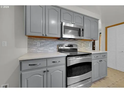 1162 Lorella Avenue Eugene OR 97401