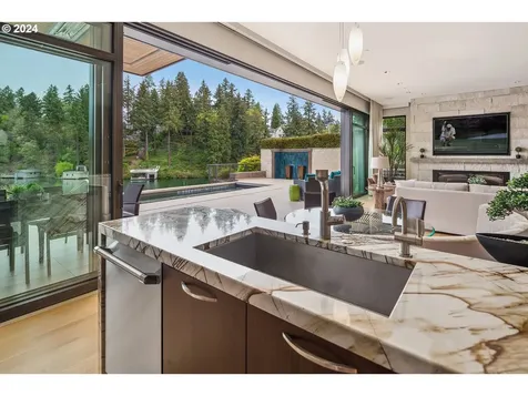 1007 Lake Front Road Lake Oswego OR 97034