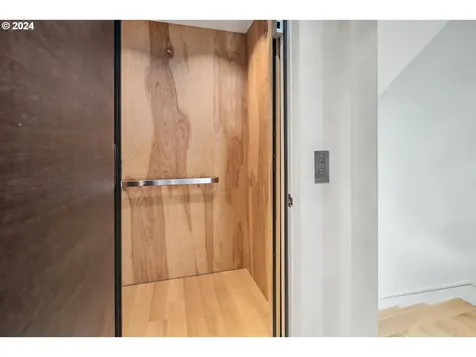 1007 Lake Front Road Lake Oswego OR 97034