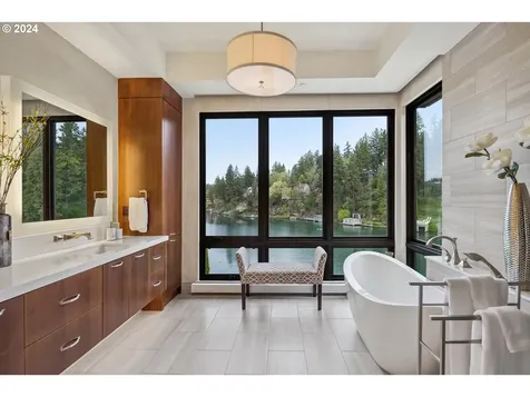 1007 Lake Front Road Lake Oswego OR 97034