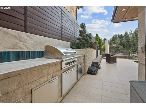 1007 Lake Front Road Lake Oswego OR 97034