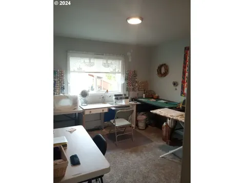 195 Addison Avenue Sutherlin OR 97479